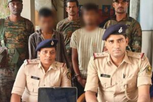 वैशाली में बाइक शोरूम से हुई चोरी का पुलिस ने किया खुलासा