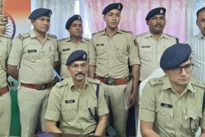 दिन के उजाले में करते थे मजदूरी… रात के अंधेरे में करते थे डकैती, 9 अपराधी की गिरफ्तारी