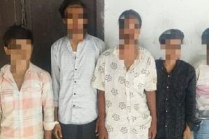 डकैती की साजिश रच रहे थे पांच अपराधी, पुलिस ने हथियार के साथ पकड़ा