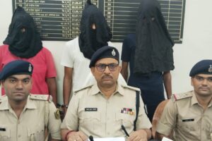 समस्तीपुर में शराब सिंडिकेट का भंडाफोड़: मुख्य आरोपी समेत चार गिरफ्तार, हथियार और स्प्रिट बरामद