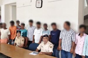दो पक्षों के बीच मारपीट, 15 लोग गिरफ्तार