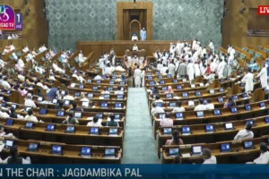 मानसून सत्र के पहले ही दिन महासंग्राम
