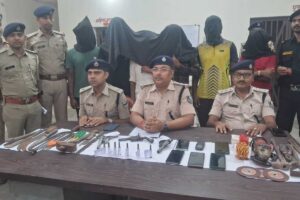 कटिहार पुलिस ने 6 अपराधियों को हथियारों के साथ किया गिरफ्तार