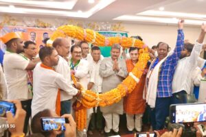 नीतीश कुमार को पुनः मुख्यमंत्री बनाने के संकल्प के साथ रसूलपुर में एनडीए का कार्यकर्ता सम्मेलन सम्पन्न