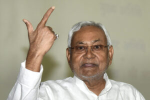 बिहार में आंगनबाड़ी सेविका और सहायिका की बल्ले-बल्ले, चुनाव से पहले CM नीतीश ने बढ़ाई सैलरी