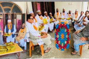 रघुनाथपुर के फिरोजपुर में उलेमाओं का हुआ सम्मान