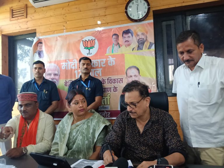 12वर्षो में केंद्र और राज्य सरकार के समन्वित प्रयास से सारण को  भीअभूतपूर्व विकास परियोजनाओं को स्वीकृति मिली है – सांसद रूढ़ी
